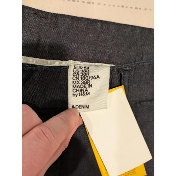 H&M &Denim Dark Navy Denim Shorts - Size 38 NWT - Picture 4 of 8